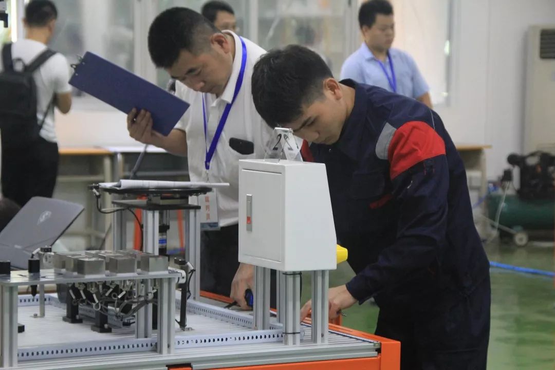 珠海市南方爱迪技工学校 珠海市南方爱迪技工学校