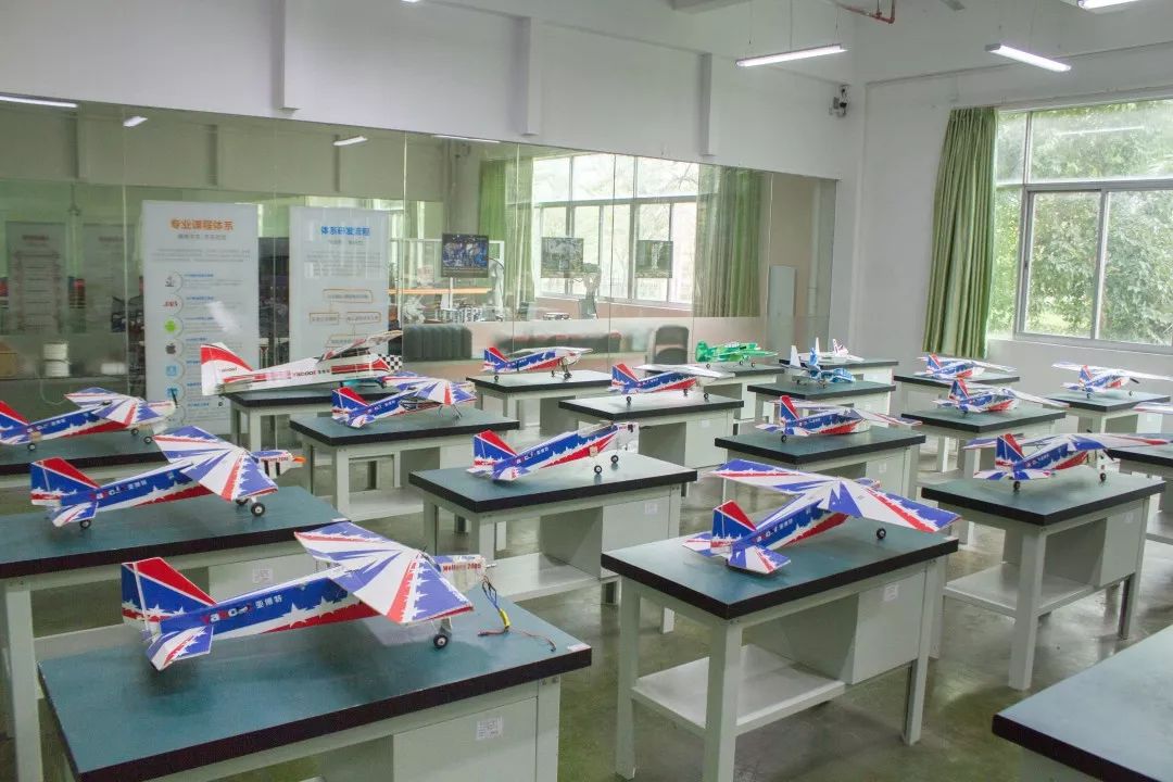 珠海市南方爱迪技工学校 珠海市南方爱迪技工学校