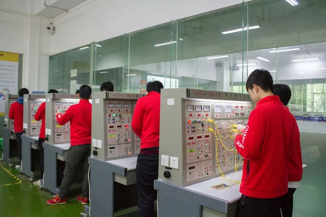 珠海市南方爱迪技工学校 珠海市南方爱迪技工学校