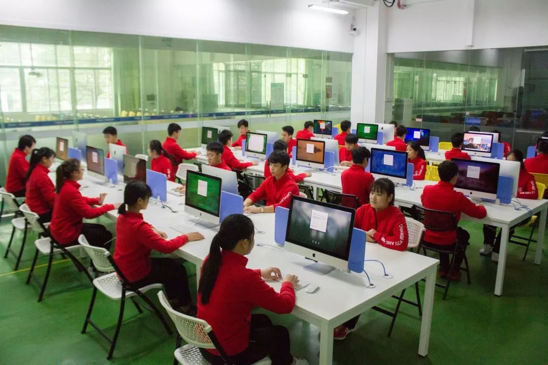 珠海市南方爱迪技工学校