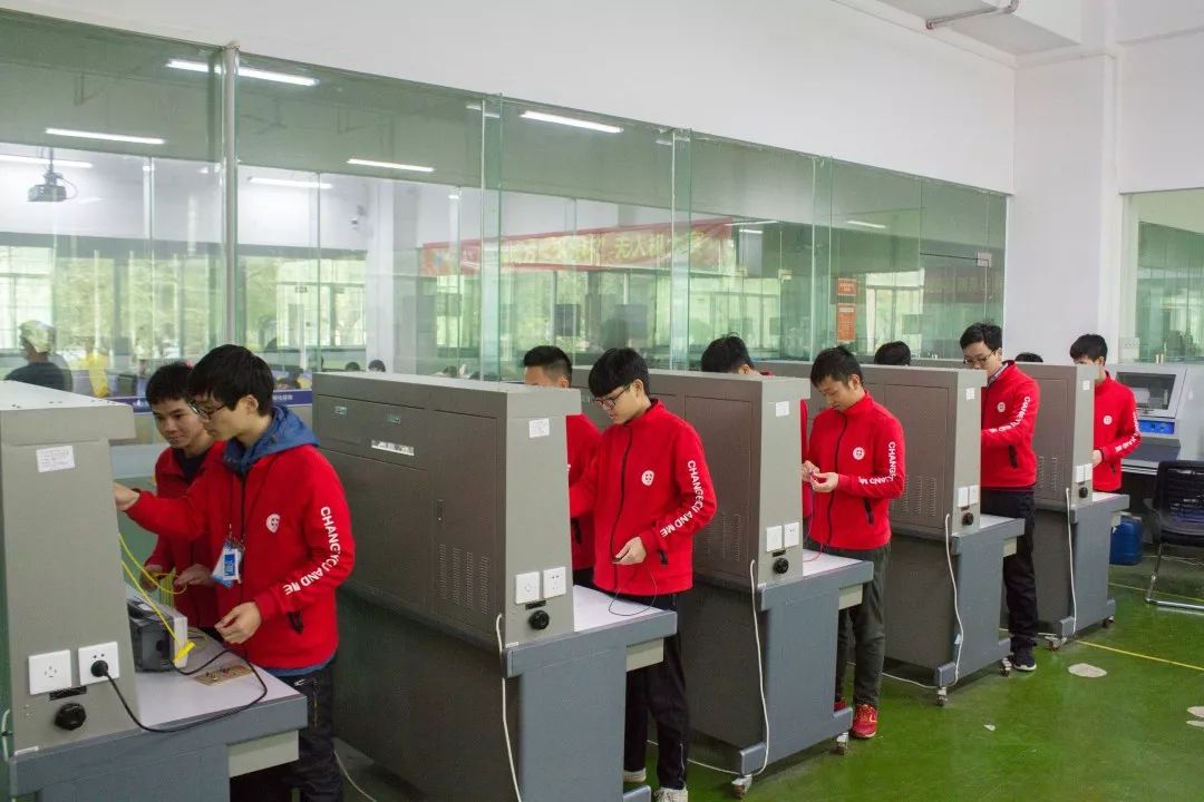 珠海市南方爱迪技工学校